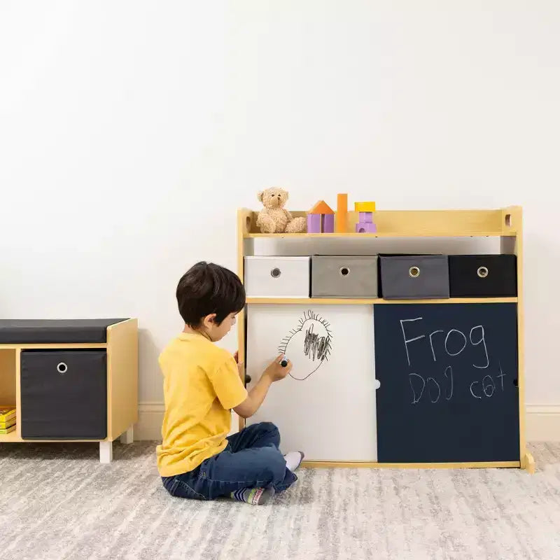 Organizer für Kinder mit Stoffboxen und Kritzel-Türen in Naturholzoptik: MDF-Gestell, 1 Regalboden, ab 2 Jahren, 34" B x 32" H