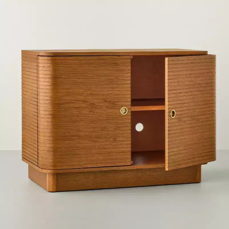Meuble de rangement décoratif rainuré de style mi-siècle