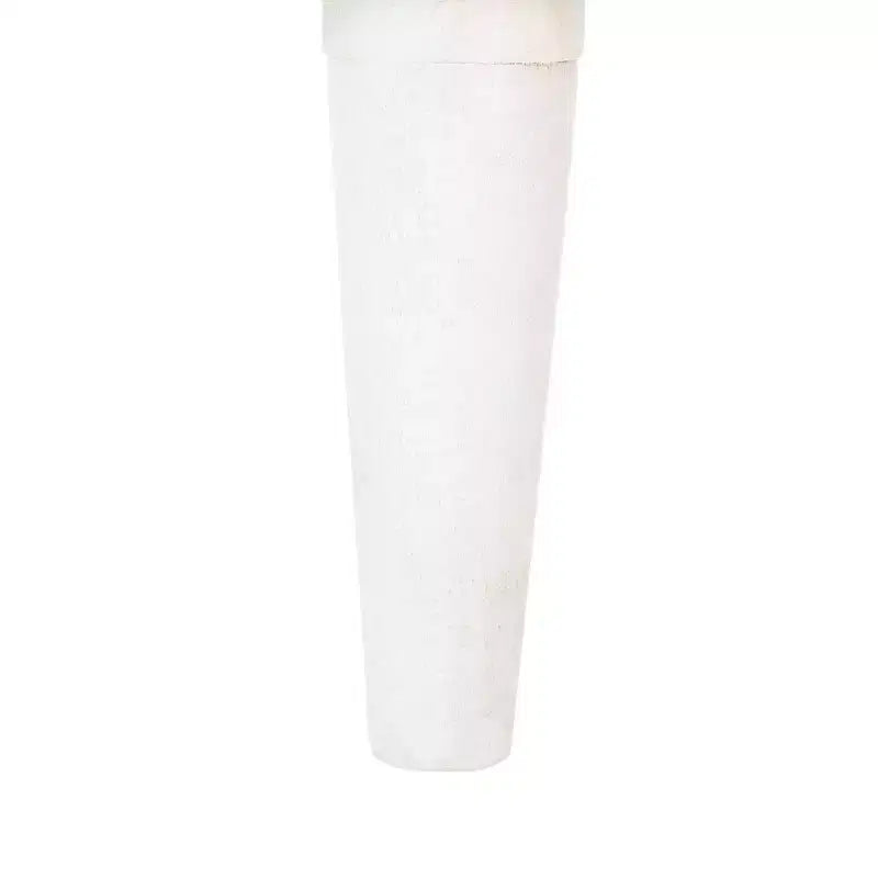 Elegante cómoda de 3 cajones en blanco desgastado
