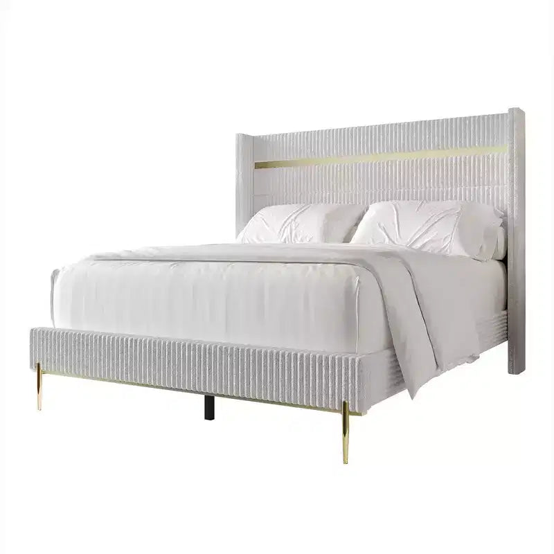 Cama tapizada de estilo escandinavo clásico