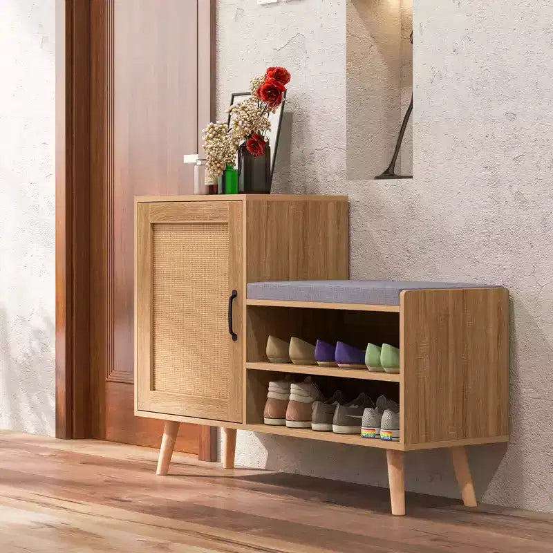2-in-1-Rattanschuhschrank mit Sitzbank, 3 verstellbare Einlegeböden und Beine aus massivem Kiefernholz