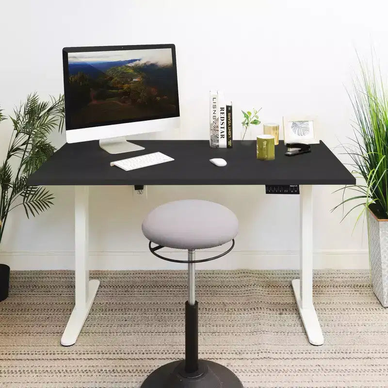 Bureau électrique réglable en hauteur à double moteur avec plateau de 55 et piètement blanc