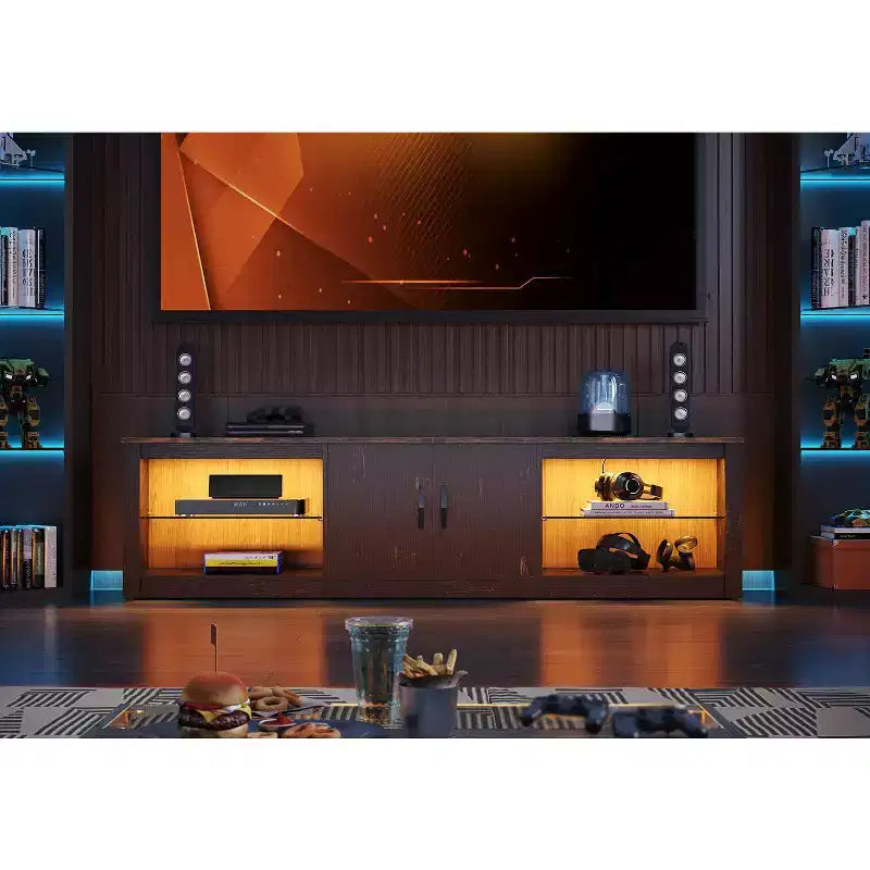 Mueble para TV de 70 pulgadas, para televisores de hasta 75 pulgadas, centro de entretenimiento y consola multimedia con estantes ajustables de vidrio templado y almacenamiento cerrado para la sala de estar