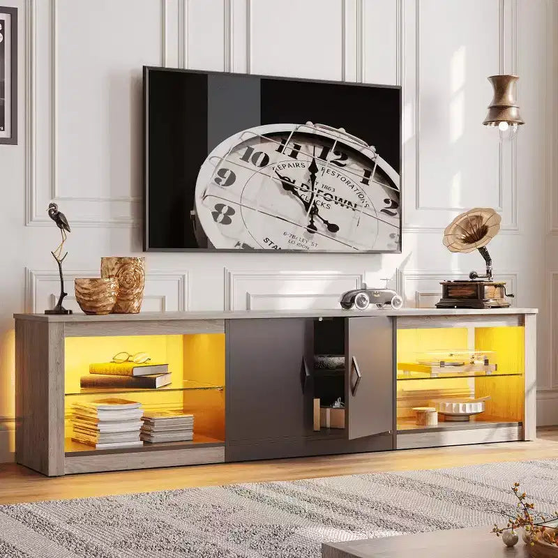 Meuble TV de 70 pouces pour téléviseurs jusqu’à 75 pouces, avec étagères réglables en verre trempé et rangements fermés pour le salon
